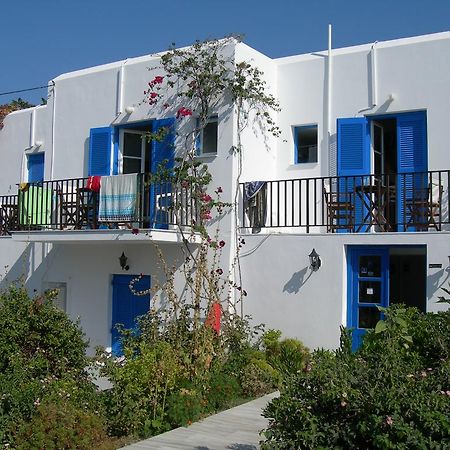 Bizas Rooms & Studios Parikia  Exterior photo